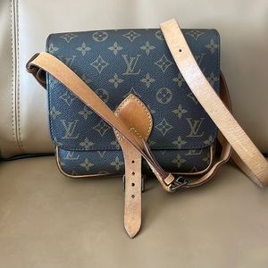 Louis Vuitton cartouchiere MM